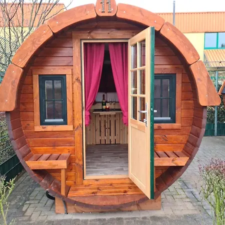 Camping Schlaffass Holzfass Im Banjapark Ohne Banja Sauna *