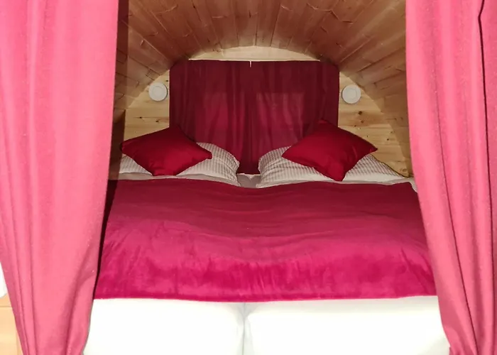 Schlaffass Holzfass Im Banjapark Ohne Banja Sauna Campeggio